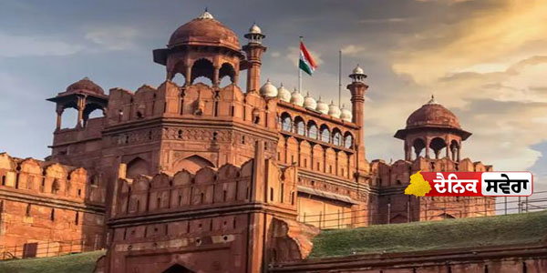 ਝੰਡਾ ਚੁੱਕਣਾ ਜਾਂ ਖੋਲ੍ਹਣਾ: ਗਣਤੰਤਰ ਦਿਵਸ ਅਤੇ ਆਜ਼ਾਦੀ ਦਿਵਸ ਵਿੱਚ ਕੀ ਹੈ ਅੰਤਰ ਜਾਣੋ।