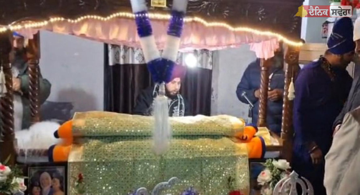 Jalandhar : ਸ਼ਰਮਨਾਕ, ਪਿੰਡ ਮਾਹਲਾ &rsquo;ਚ ਵਾਪਰੀ ਬੇਅਦਬੀ ਦੀ ਘਟਨਾ, ਸ਼੍ਰੀ ਗੁਰੂ ਗ੍ਰੰਥ ਸਾਹਿਬ ਜੀ ਦੇ ਅੰਗ ਪਾੜ ਕੇ ਸੁੱਟੇ ਗਏ