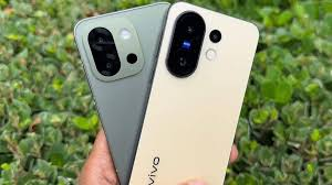 OnePlus 13s vs Oppo Reno 15 Pro Mini: Compact Smartphone Comparison
