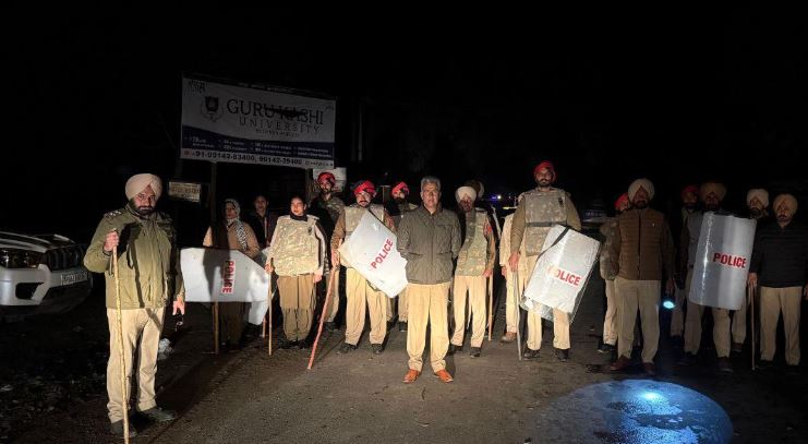 Bathinda : ਕਿਸਾਨਾਂ ਦੇ ਧਰਨੇ ਤੋਂ ਪਹਿਲਾਂ ਪੁਲਿਸ ਦਾ ਵੱਡਾ ਐਕਸ਼ਨ ; ਤੜਕੇ-ਤੜਕੇ ਘਰਾਂ ’ਚ ਕੀਤੀ ਛਾਪੇਮਾਰੀ