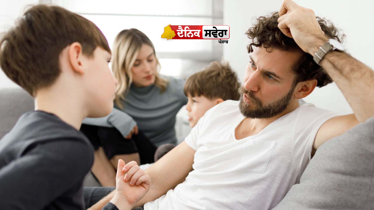 Lifestyle : ਟੀਨਏਜ਼ਰ ਨੂੰ ਸੁਧਾਰਨ ਲਈ ਡਾਂਟ ਨਹੀਂ ਬਲਕਿ ਅਪਣਾਓ ਇਹ ਤਰੀਕਾ&hellip;ਬੱਚਾ ਆਪਣੇ-ਆਪ ਮੰਨੇਗਾ ਤੁਹਾਡੀ ਹਰ ਗੱਲ