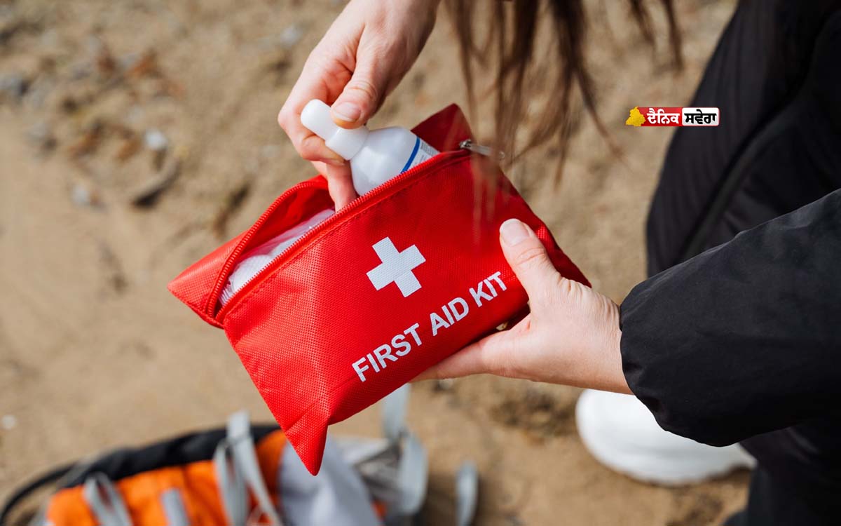 First Aid Box &lsquo;ਚ ਰੱਖੀ ਇਹ ਇਕ ਦਵਾਈ ਲੈ ਸਕਦੀ ਤੁਹਾਡੀ ਜਾਨ ! ਡਾਕਟਰ ਨੇ ਦੱਸਿਆ ਕਿਉਂ ਦੂਰੀ ਬਣਾਉਣਾ ਹੈ ਜ਼ਰੂਰੀ