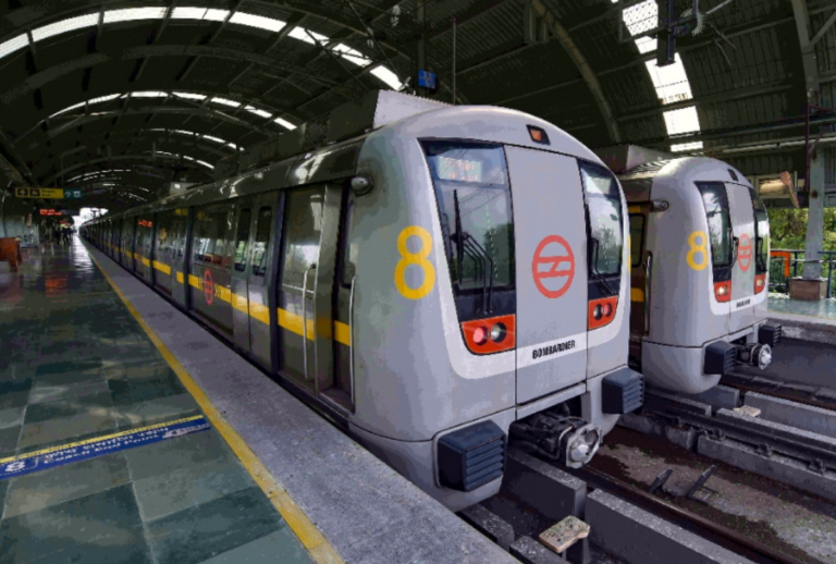 Metro is no longer just a means of travel, you can enjoy pre-wedding shoots, birthday parties at a very low price. Know about the booking rules
