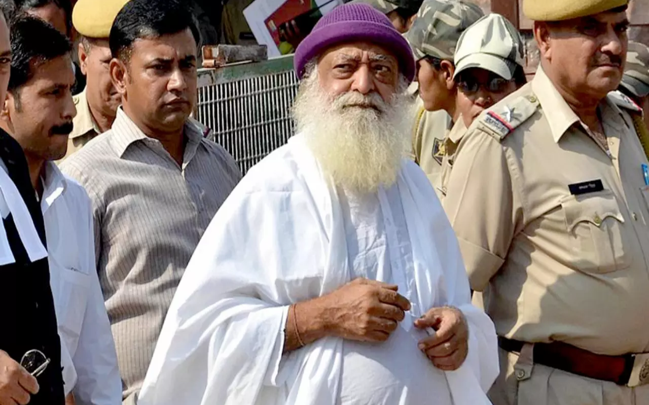 ਆਸਾਰਾਮ ਨੂੰ ਇਲਾਜ ਲਈ ਹਾਈ ਕੋਰਟ ਤੋਂ ਇੱਕ ਮਹੀਨੇ ਦੀ ਰਾਹਤ ,ਹਾਈ ਕੋਰਟ ਦਾ ਫੈਸਲਾ