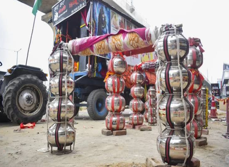 Yogi government's alert for Kanwar Yatra, meat and liquor shops closed, full surveillance with drones and CCTV
