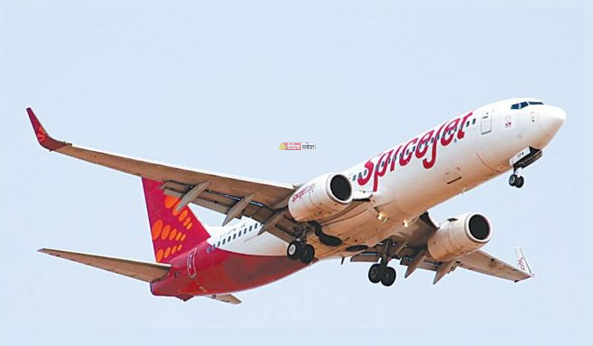 Amritsar Airport &lsquo;ਤੇ SpiceJet ਦੀ Dubai Flight 17 ਘੰਟੇ ਲੇਟ ; ਗਰਮੀ &lsquo;ਚ ਬੱਚਿਆਂ ਦੇ ਨਾਲ ਖੱਜਲ ਹੋਏ ਯਾਤਰੀ