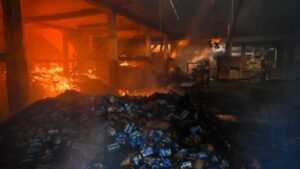 Delhi Fire Accident: ਦਿੱਲੀ ਦੇ ਮੰਗੋਲਪੁਰੀ ਵਿੱਚ ਜੁੱਤਿਆਂ ਦੀ ਫੈਕਟਰੀ ਨੂੰ ਲੱਗੀ ਭਿਆਨਕ ਅੱਗ, ਚਾਰ ਲੋਕਾਂ ਦੀ ਮੌਤ; CM ਰੇਖਾ ਗੁਪਤਾ ਨੇ ਪ੍ਰਗਟਾਇਆ ਦੁੱਖ