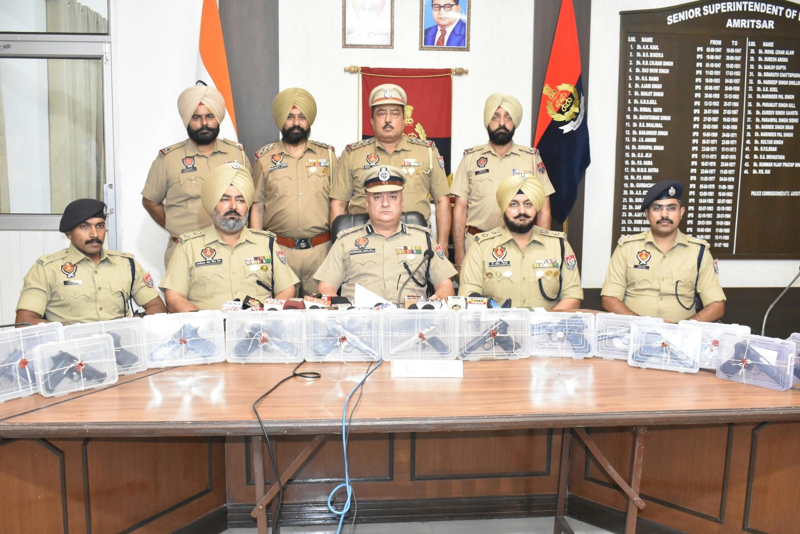Illegal Arms Supply Network: ਨਾਬਾਲਿਗ ਸਮੇਤ 8 ਮੁਲਜ਼ਮ ਗ੍ਰਿਫ਼ਤਾਰ, 15 ਪਿਸਤੌਲ ਬਰਾਮਦ