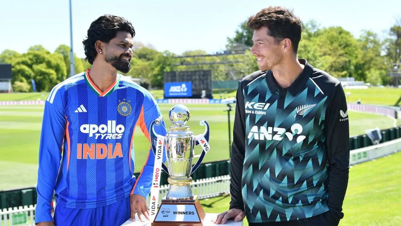 IND vs NZ 4th T20: ਟੀਮ ਇੰਡੀਆ ਨੇ ਟਾਸ ਜਿੱਤ ਕੇ ਪਹਿਲਾਂ ਗੇਂਦਬਾਜ਼ੀ ਚੁਣੀ, ਜਾਣੋ ਦੋਵਾਂ ਟੀਮਾਂ ਦੀ Playing 11