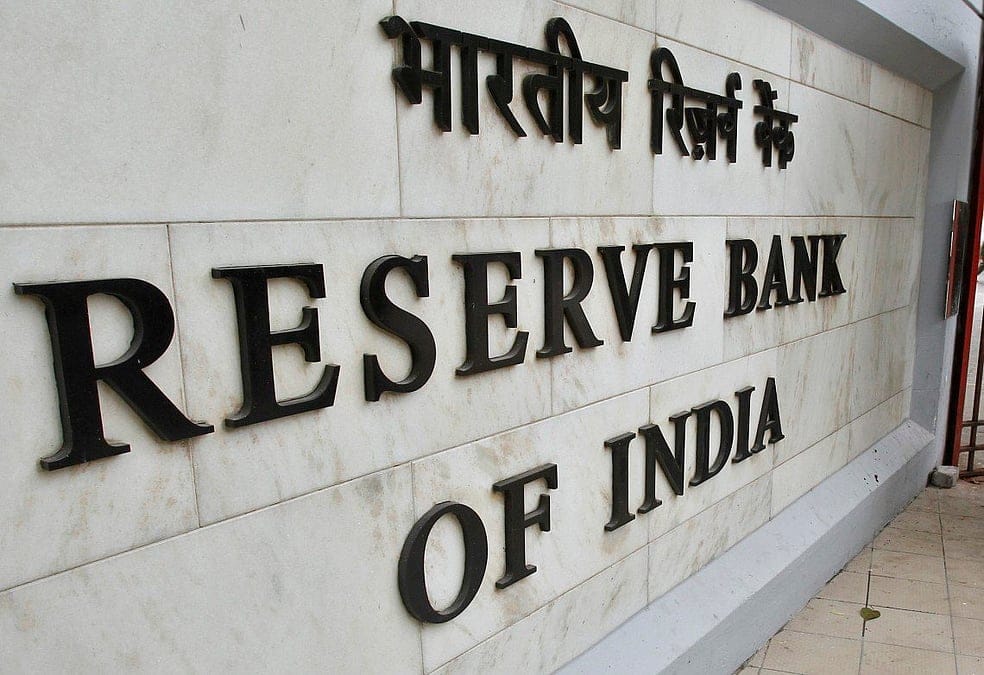 RBI Dollar Window: ਸਰਕਾਰੀ ਤੇਲ ਕੰਪਨੀਆਂ ਲਈ ਖ਼ਾਸ ਡਾਲਰ ਵਿੰਡੋ ਖੋਲ੍ਹੇਗਾ RBI, ਰੁਪਏ ਨੂੰ ਮਜ਼ਬੂਤੀ ਮਿਲਣ ਦੀ ਉਮੀਦ।