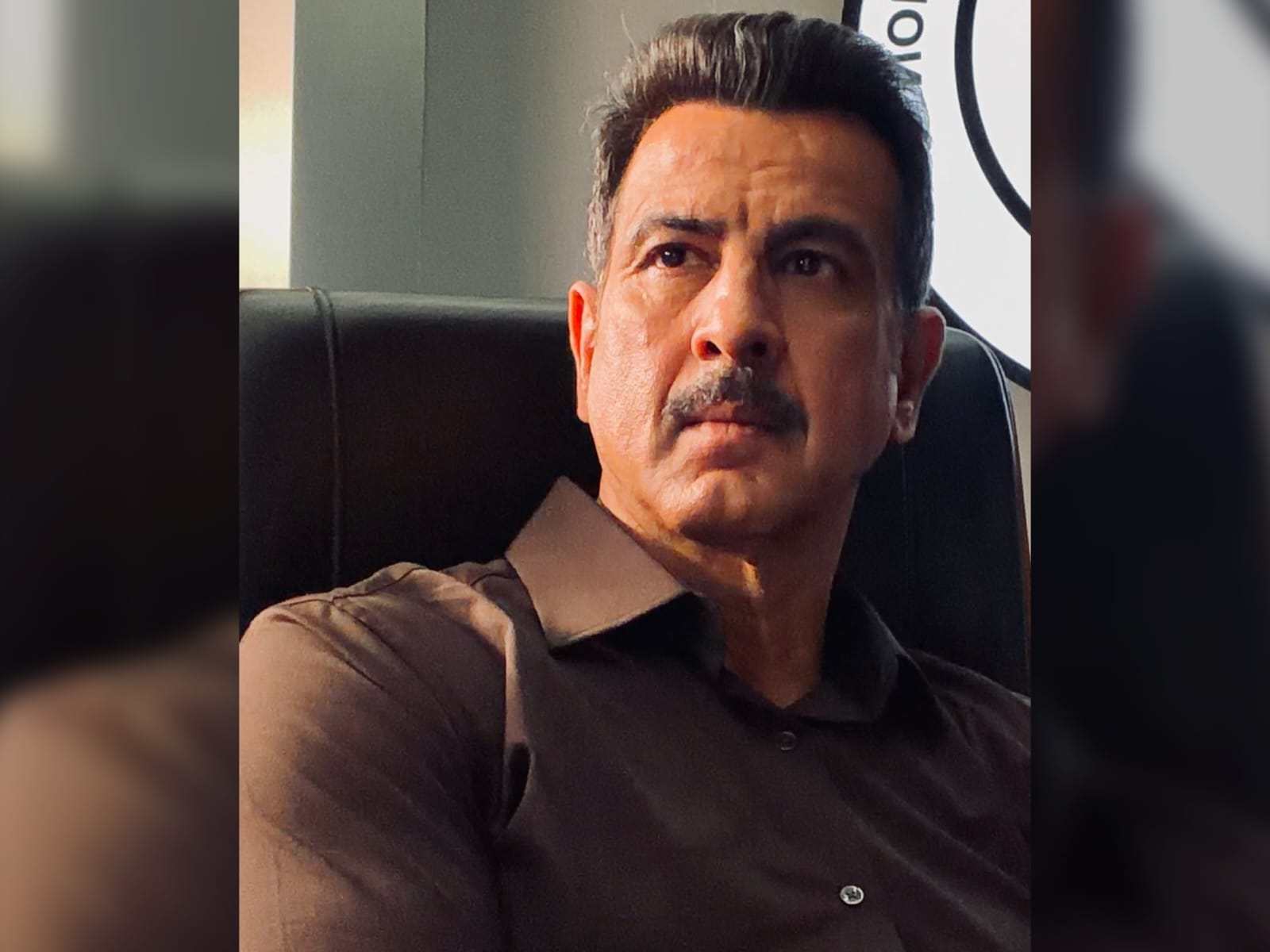 Ronit Roy: ਕਦੇ ਹੋਟਲ ਵਿੱਚ ਭਾਂਡੇ ਧੋ ਕੇ ਕੀਤਾ ਗੁਜ਼ਾਰਾ, ਫਿਰ ਬਦਲੀ ਕਿਸਮਤ; ਪਹਿਲੀ ਪਤਨੀ ਤੋਂ ਤਲਾਕ ਮਗਰੋਂ ਮੁੜ ਵਸਾਇਆ ਘਰ।