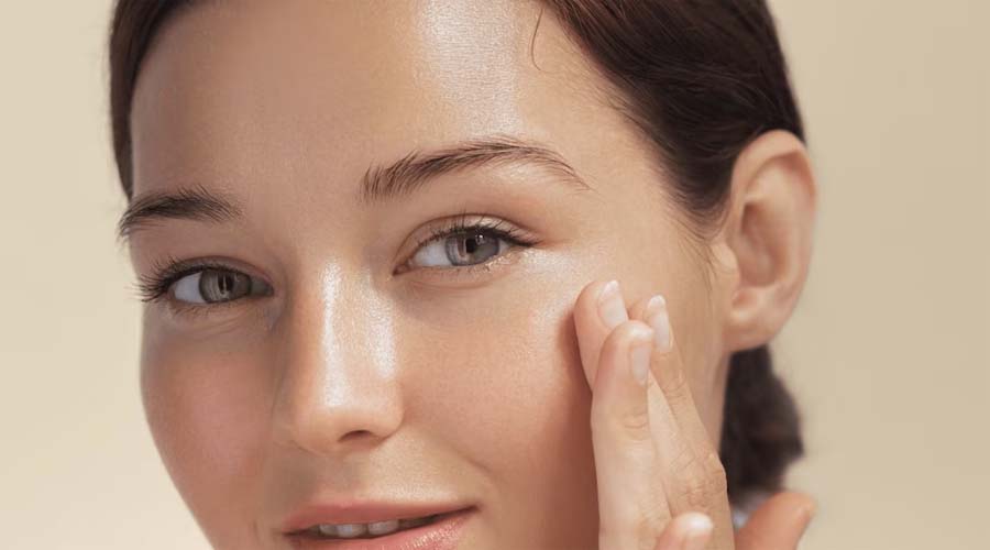 Skin Care Tips: ਮੁਹਾਸਿਆਂ ਅਤੇ ਦਾਗ-ਧੱਬਿਆਂ ਤੋਂ ਰਾਹਤ ਲਈ ਅਪਣਾਓ ਇਹ ਆਸਾਨ ਘਰੇਲੂ ਨੁਸਖੇ