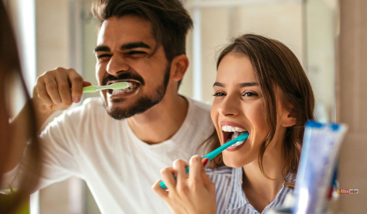 Teeth Care : ਦੰਦਾਂ ਦੀ ਸੰਵੇਦਨਸ਼ੀਲਤਾ ਤੋਂ ਕਿਵੇਂ ਮਿਲੇਗੀ ਰਾਹਤ ? ਕੀ ਘਰੇਲੂ ਨੁਸਖਿਆਂ ਨਾਲ ਹੋ ਸਕਦਾ ਇਸਦਾ ਇਲਾਜ ! ਜਾਣੋ